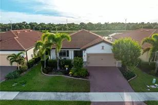 10157 Colubrina Dr, Venice, FL 34293 - Photo 1