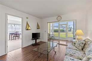 942 Capri Isles Blvd, Venice, FL 34292 - Photo 17