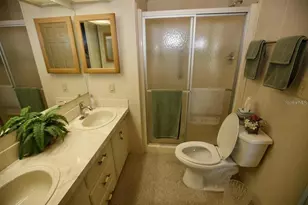 701 S Green Cir, Venice, FL 34285 - Photo 19