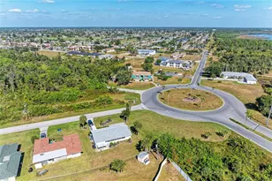 3586 Cape Haze Dr, Rotonda West, FL 33947 - Photo 35