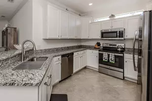 12515 Felice Dr, Venice, FL 34293 - Photo 5