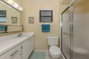 1718 Lakeside Dr, Venice, FL 34293 - Photo 13