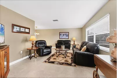 1611 E Cypress Point Drive, Venice, FL 34293 - Photo 5