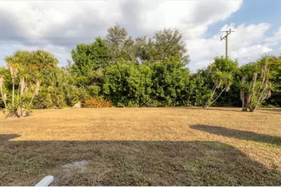 1611 E Cypress Point Drive, Venice, FL 34293 - Photo 23