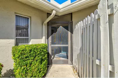 608 Pinebrook Crescent #8, Venice, FL 34285 - Photo 3