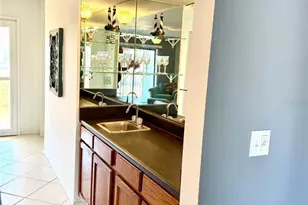 766 Avenida Estancia, Venice, FL 34292 - Photo 9