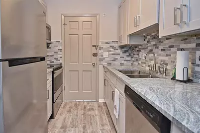 200 The Esplanade N #C19, Venice, FL 34285 - Photo 5