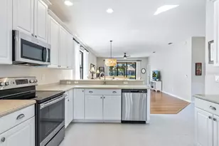 1920 Batello Dr, Venice, FL 34292 - Photo 17