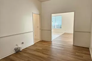 835 Chalmers Dr, Venice, FL 34293 - Photo 47