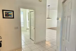 835 Chalmers Dr, Venice, FL 34293 - Photo 5