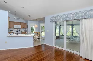 264 Laurel Hollow Dr, Nokomis, FL 34275 - Photo 9