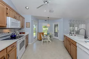 264 Laurel Hollow Dr, Nokomis, FL 34275 - Photo 13