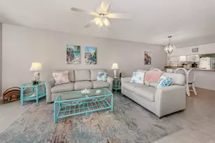 936 Capri Isles Blvd, Venice, FL 34292 - Photo 5