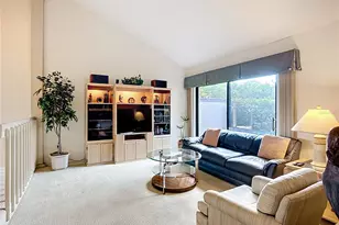 4683 Oak Hollow Dr, Sarasota, FL 34241 - Photo 13