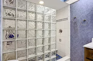 4683 Oak Hollow Dr, Sarasota, FL 34241 - Photo 23