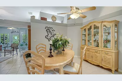 538 Catalina Isles Circle, Venice, FL 34292 - Photo 11