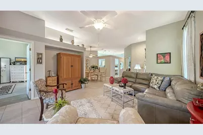 538 Catalina Isles Circle, Venice, FL 34292 - Photo 9