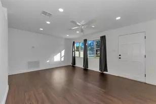 3774 Wake Ave, Sarasota, FL 34240 - Photo 7