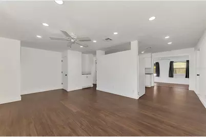 3774 Wake Avenue, Sarasota, FL 34240 - Photo 9