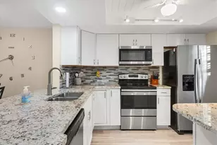 1100 Capri Isles Blvd, Venice, FL 34292 - Photo 9