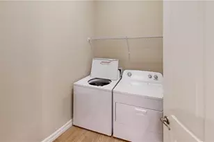 209 Ibiza Loop, Venice, FL 34292 - Photo 9