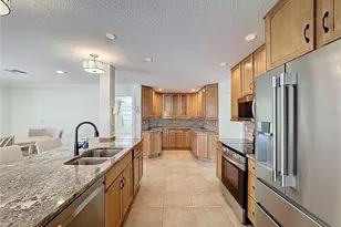 431 Villas Dr, Venice, FL 34285 - Photo 17