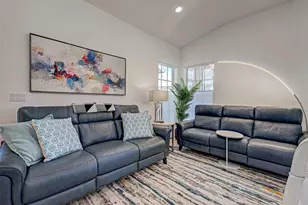 1749 Fountain View Cir, Venice, FL 34292 - Photo 23