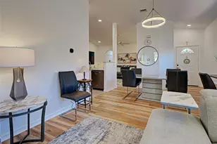 1749 Fountain View Cir, Venice, FL 34292 - Photo 9