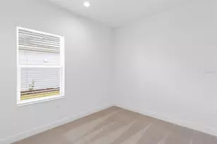 18260 Vizcaya Ct, Venice, FL 34293 - Photo 31