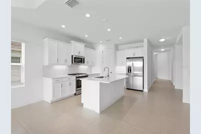 18260 Vizcaya Court, Venice, FL 34293 - Photo 15