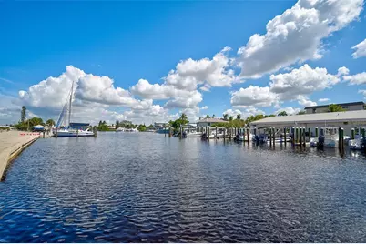 950 Tarpon Center Drive #305, Venice, FL 34285 - Photo 5