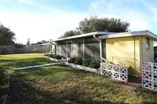 264 Glen Oak Rd, Venice, FL 34293 - Photo 7