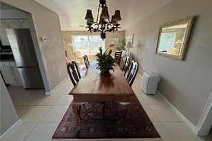 1335 Cambridge Dr, Venice, FL 34293 - Photo 7