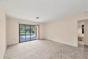 1229 Schooner Ln, Venice, FL 34285 - Photo 9