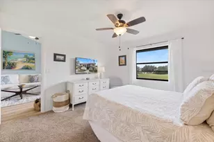 925 Capri Isles Blvd, Venice, FL 34292 - Photo 15