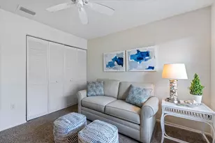 925 Capri Isles Blvd, Venice, FL 34292 - Photo 23