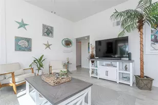 4741 Lemon Bay Dr, Venice, FL 34293 - Photo 11