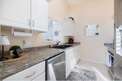 702 White Pine Tree Road #72, Venice, FL 34285 - Photo 7