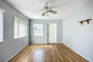 595 W Seminole Dr, Venice, FL 34293 - Photo 15