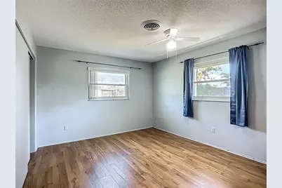 595 W Seminole Drive, Venice, FL 34293 - Photo 17