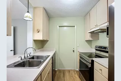 595 W Seminole Drive, Venice, FL 34293 - Photo 9