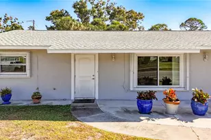 595 W Seminole Dr, Venice, FL 34293 - Photo 3