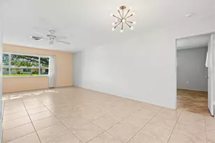 1316 Fir Ave, Venice, FL 34285 - Photo 15