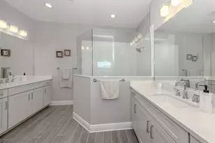 200 Tracino Ter, North Venice, FL 34275 - Photo 17