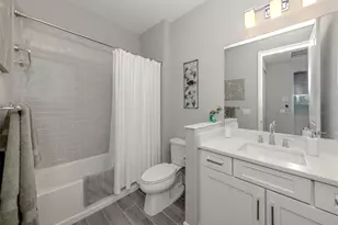 200 Tracino Ter, North Venice, FL 34275 - Photo 19