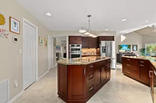 479 S Creek Dr, Osprey, FL 34229 - Photo 15
