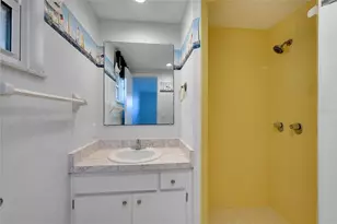 652 Circlewood Dr, Venice, FL 34293 - Photo 45