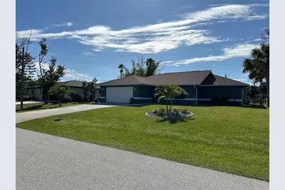 61 Mark Twain Lane, Rotonda West, FL 33947 - Photo 1