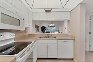 450 Cerromar Rd, Venice, FL 34293 - Photo 11