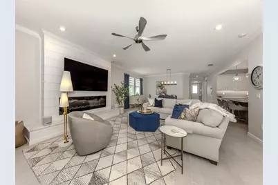 11932 Bohemian Place, Venice, FL 34293 - Photo 9